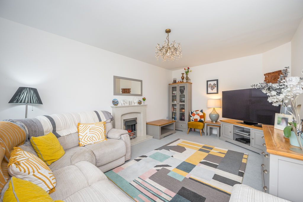 Sitting Room- click for photo gallery